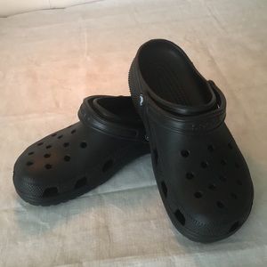 Black Crocs Shoes 